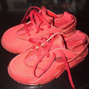 Very good condition, worn once size 13c